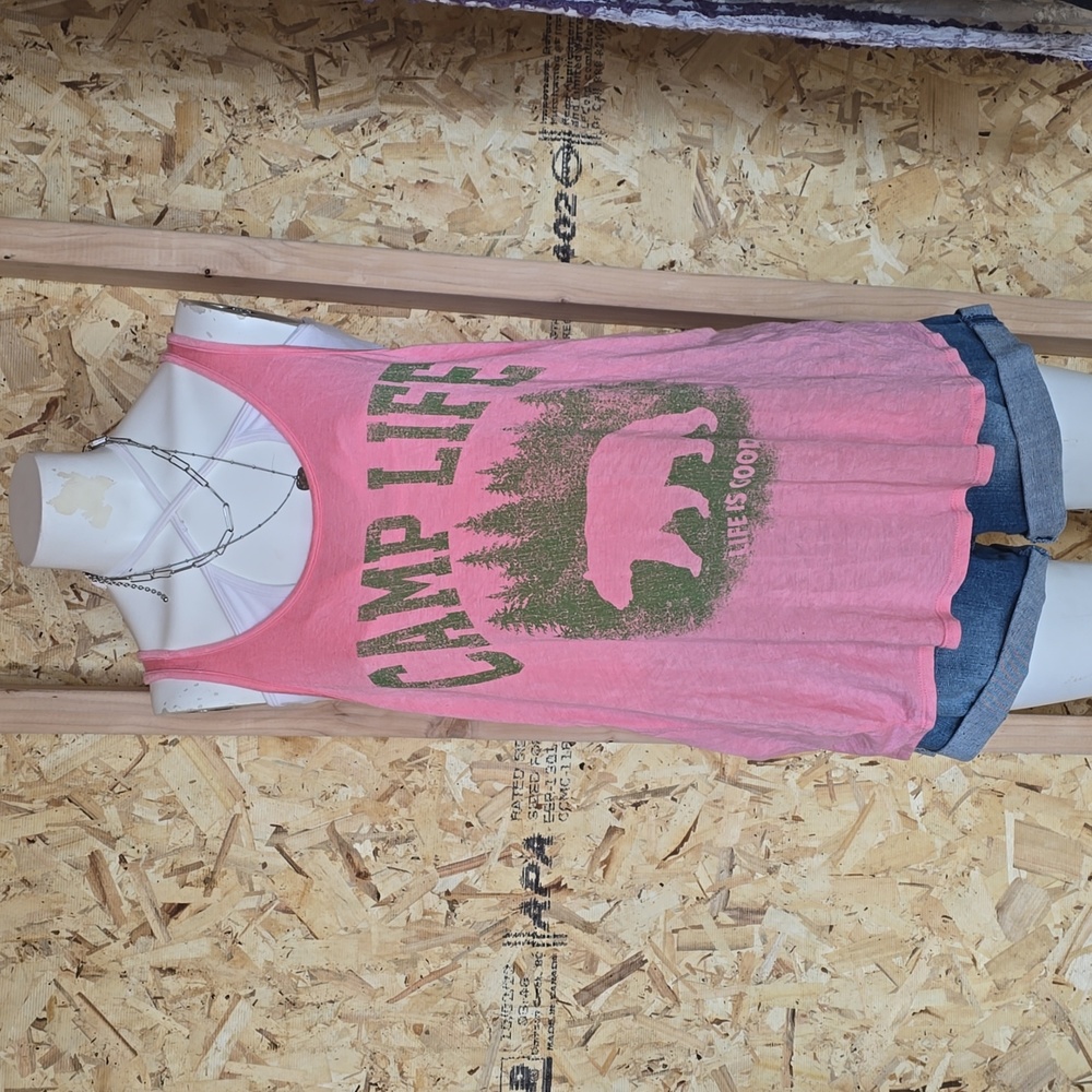 Womans pink tank